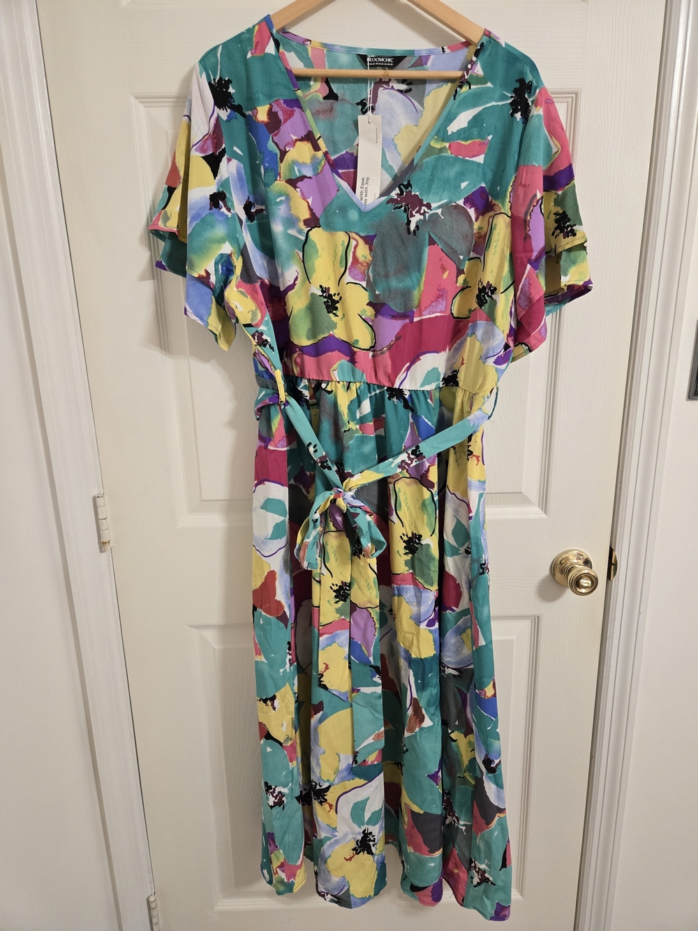 Bloomchic Women's Pink Colorful Floral V-Neck Belted Maxi Dress Size 18